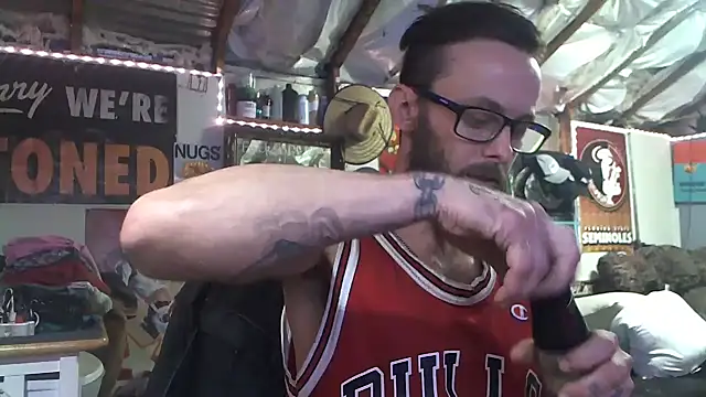 CloudDadddyyy420 online show from 02-08-25, 09:46