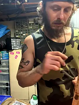 CloudDadddyyy420 online show from 10-19-25, 12:22