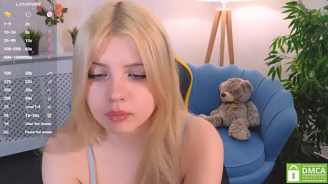 Grace and  Jacob online show from 12-22-24, 01:55