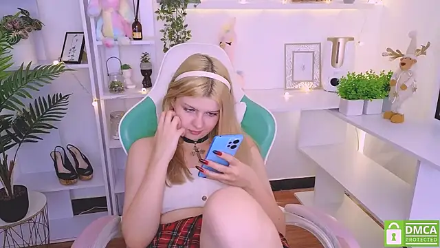 Grace and  Jacob online show from 12-28-24, 02:53