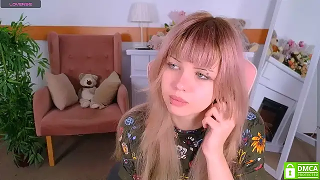 Grace and  Jacob online show from 10-18-25, 06:37