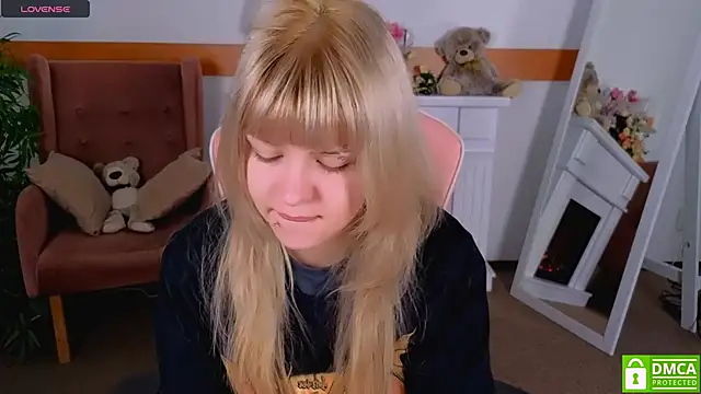 Grace and  Jacob online show from 10-26-25, 06:41