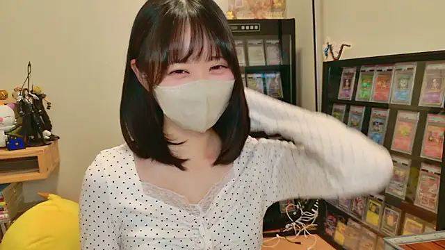 Snapshot of HIKARI_x0 chatting on 12-16-25, 02:11 HIKARI x0 online show from 12-16-25, 02:11