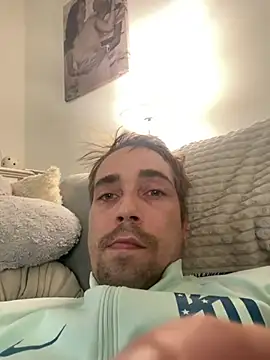 SweetBoy32 online show from 12-17-24, 09:07