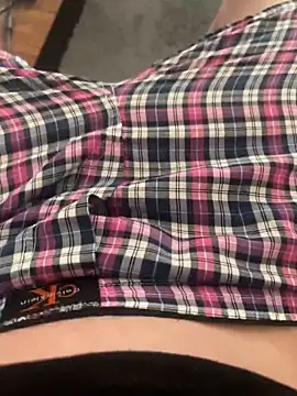 SweetBoy32 online show from 04-27-26, 09:07