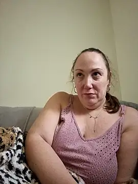 Wisie Cutie online show from 12-29-24, 02:21