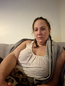 Wisie Cutie online show from 12-30-24, 05:44