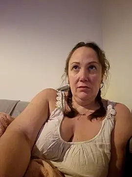 Wisie Cutie online show from 12-30-24, 08:47