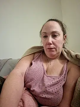 Wisie Cutie online show from 01-12-25, 03:03