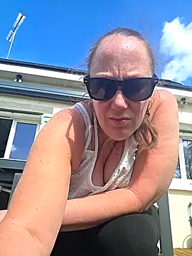 Wisie Cutie online show from 03-29-26, 01:11