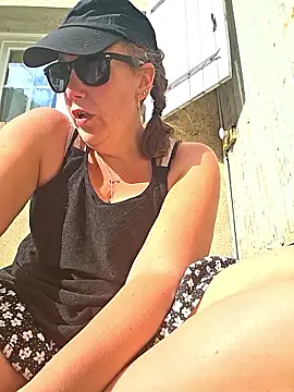 Wisie Cutie online show from 04-19-26, 03:44