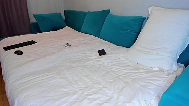 TishaLove online show from 12-15-24, 04:37