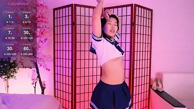 Snapshot of Wendy__Hills chatting on 09-18-25, 06:48 Wendy Hills online show from 09-18-25, 06:48