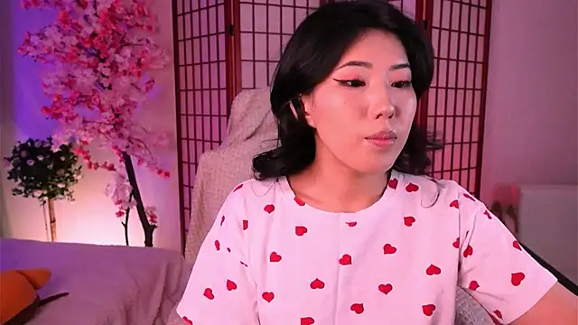 Snapshot of Wendy__Hills chatting on 09-19-25, 05:42 Wendy Hills online show from 09-19-25, 05:42