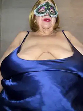 mariannecox online show from 01-05-25, 01:58