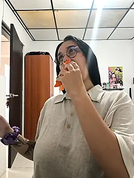 Annya-sweet online show from 11-10-25, 03:00