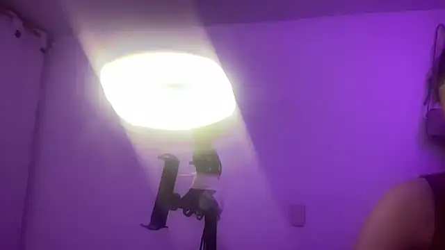 salome polaniiee online show from 09-16-25, 05:08