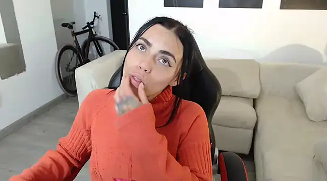 i am nina  online show from 12-27-24, 01:32