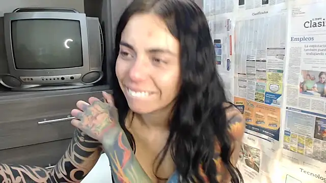 i am nina  online show from 02-25-25, 04:46