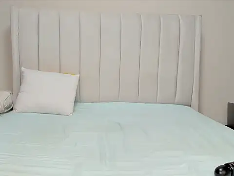  heavenlysent online show from 10-31-25, 04:24