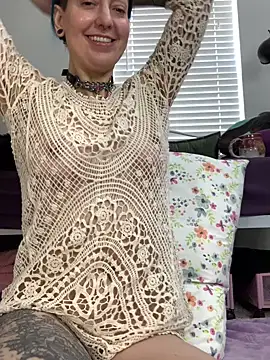 MissCumberdale online show from 01-10-26, 06:20