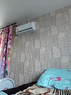 EffectFiona online show from 11-13-25, 04:22