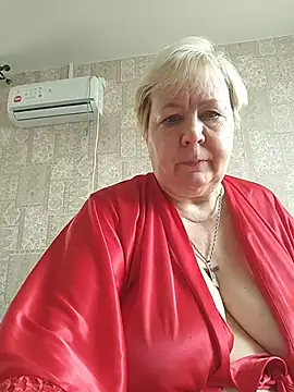 EffectFiona online show from 04-22-26, 04:04