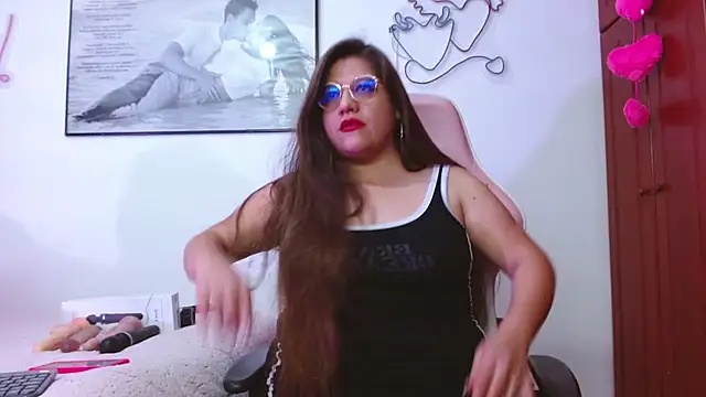 Snapshot of Amelie_Rousell chatting on 01-20-25, 11:54 Amelie Rousell online show from 01-20-25, 11:54