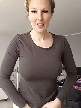 MaviePearl online show from 02-02-25, 11:30