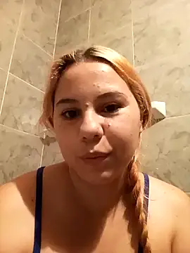 Snapshot of sexy_couple29 chatting on 02-11-25, 10:39 sexy couple29 online show from 02-11-25, 10:39