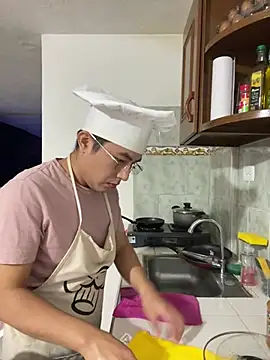 andrewmhilton  online show from 02-16-25, 05:26