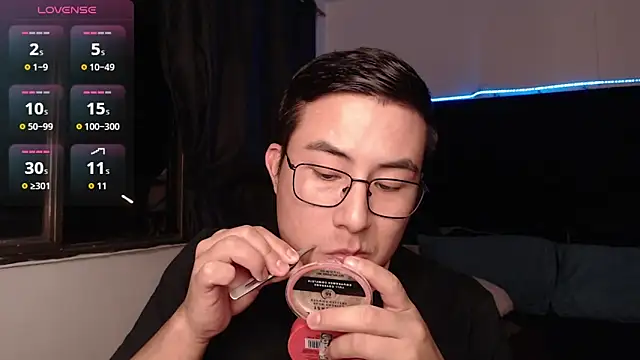 andrewmhilton  online show from 02-09-26, 06:06