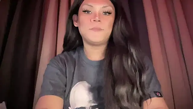 Snapshot of one_great_devine chatting on 11-17-25, 07:14 one great devine online show from 11-17-25, 07:14