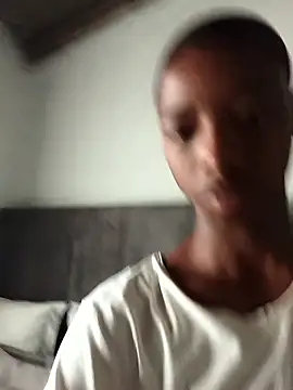 BLACK BOTTOM03 online show from 01-14-26, 04:51