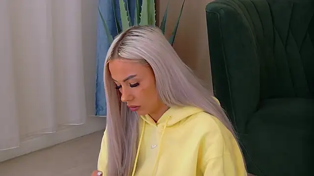 Bailey Rush online show from 12-03-25, 04:38