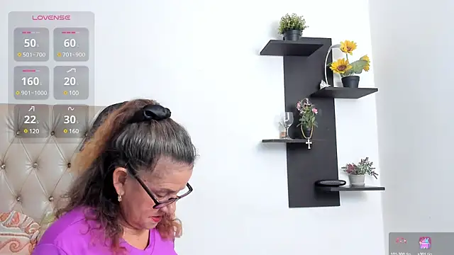 Snapshot of MatureHorny_70 chatting on 03-08-25, 01:14 MatureHorny 70 online show from 03-08-25, 01:14