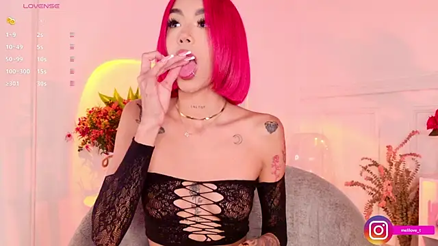 Snapshot of Mely-taylor chatting on 09-23-25, 09:07 Mely-taylor online show from 09-23-25, 09:07