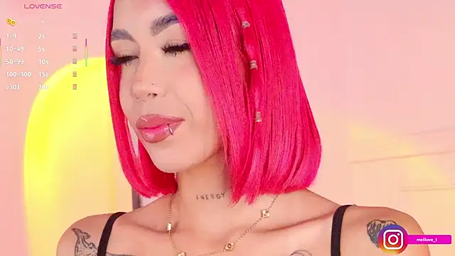 Snapshot of Mely-taylor chatting on 11-09-25, 08:18 Mely-taylor online show from 11-09-25, 08:18