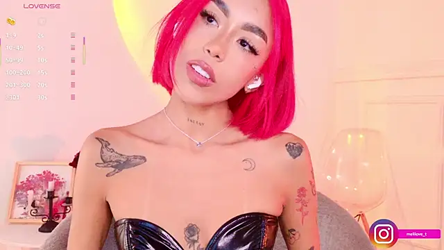 Snapshot of Mely-taylor chatting on 11-21-25, 09:13 Mely-taylor online show from 11-21-25, 09:13