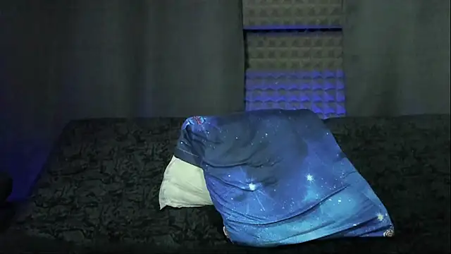 jhonnysnow17 online show from 10-06-25, 09:51