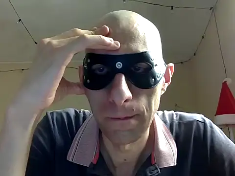 HandsomeAlfie online show from 12-18-24, 12:18