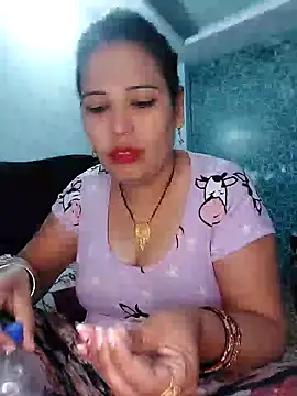 Poojabhabi101 online show from 01-18-25, 05:52