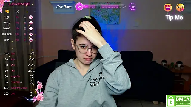 Snapshot of Aminabeatris chatting on 01-21-25, 06:33 Aminabeatris online show from 01-21-25, 06:33