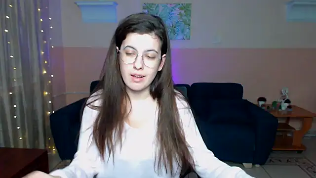 Snapshot of Aminabeatris chatting on 02-06-25, 12:37 Aminabeatris online show from 02-06-25, 12:37