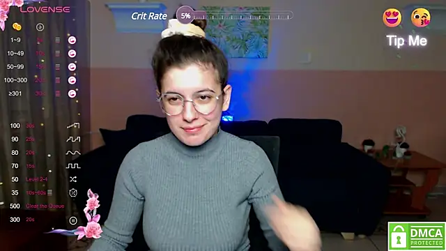 Snapshot of Aminabeatris chatting on 02-08-25, 03:31 Aminabeatris online show from 02-08-25, 03:31