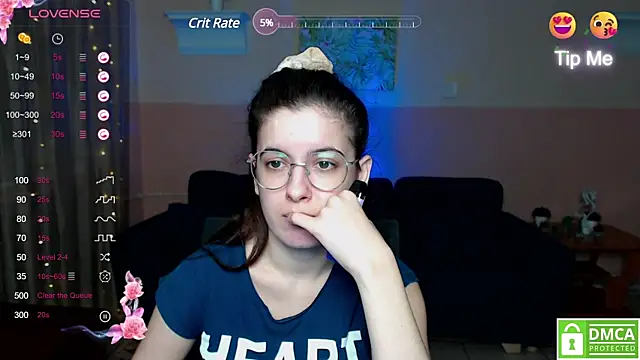 Snapshot of Aminabeatris chatting on 02-17-25, 09:35 Aminabeatris online show from 02-17-25, 09:35