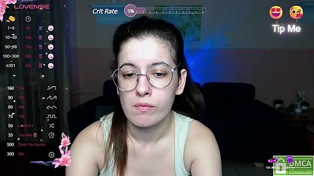 Snapshot of Aminabeatris chatting on 03-10-25, 09:32 Aminabeatris online show from 03-10-25, 09:32