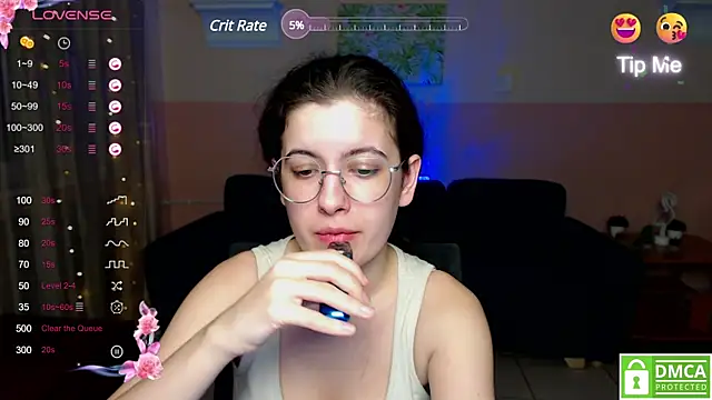 Snapshot of Aminabeatris chatting on 03-12-25, 12:36 Aminabeatris online show from 03-12-25, 12:36