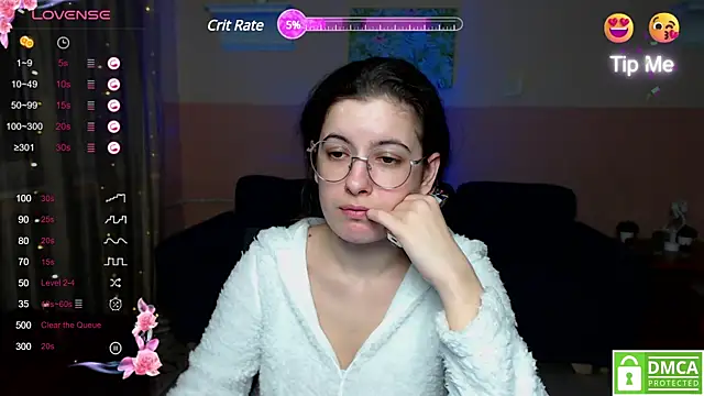 Snapshot of Aminabeatris chatting on 03-18-25, 09:52 Aminabeatris online show from 03-18-25, 09:52