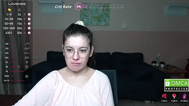 Snapshot of Aminabeatris chatting on 10-04-25, 05:27 Aminabeatris online show from 10-04-25, 05:27